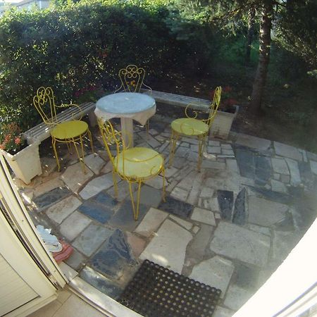 Salona Suite Buitenkant foto