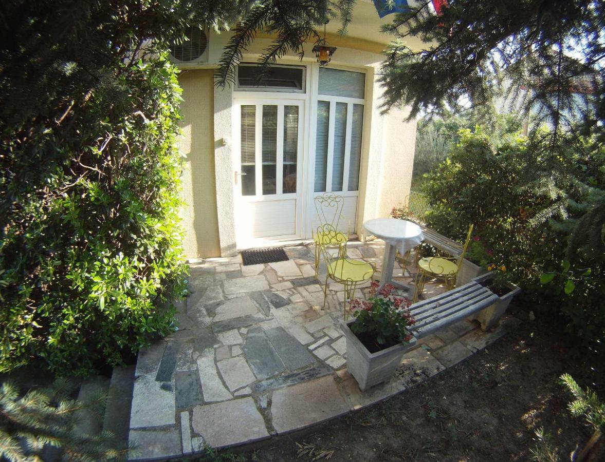 Salona Suite Buitenkant foto